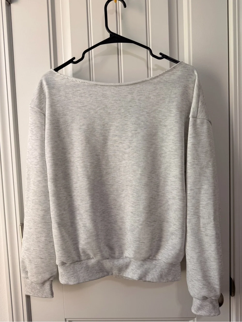 Light Gray Women's Sweatshirt with Red Gingham Flag Patch